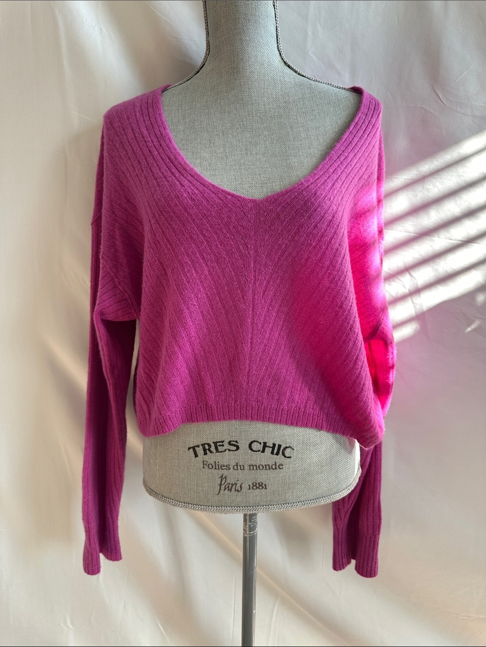 Free People Elias V-Neck Ribbed Cashmere Sweater in Bright Magenta